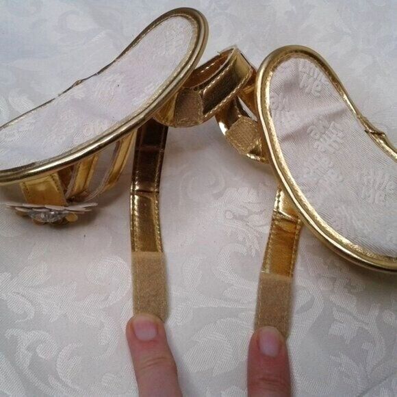 Little Me Baby Girl Sandals Sz 3 Infant Gold Straps Flower Rhinestone Velcro NEW - Picture 6 of 10